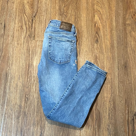 Lucky Brand Lolita Skinny Jeans - Picture 1 of 5